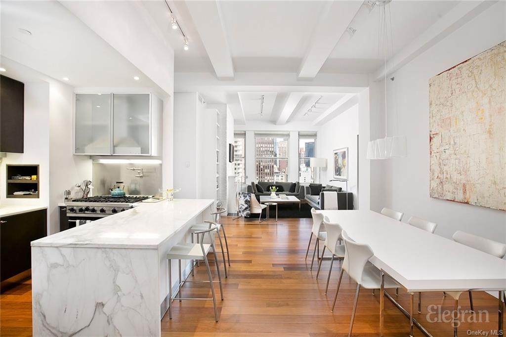 15 E 26th St - Photo 1