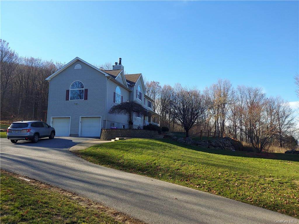 25 Round Hill Road - Photo 1