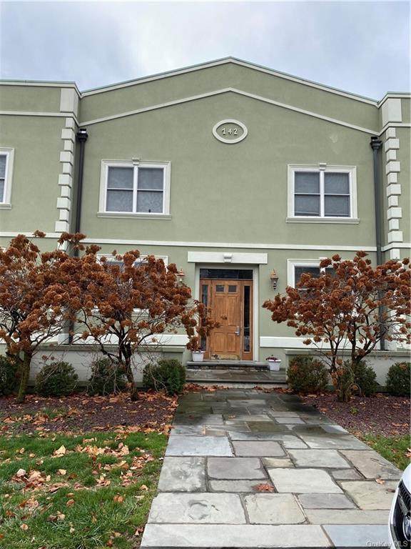 142 Bannon Avenue - Photo 1