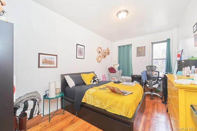 2201 Amsterdam Avenue - Photo 1