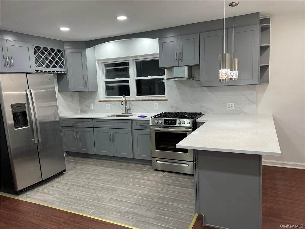 958 Van Nest Avenue - Photo 1