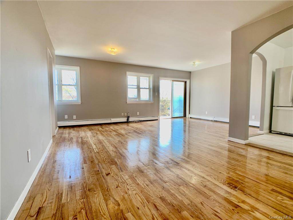 1611 Bussing Avenue - Photo 1