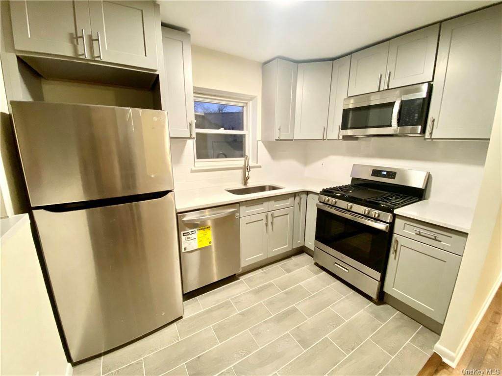 4159 Throggs Neck Expressway - Photo 1