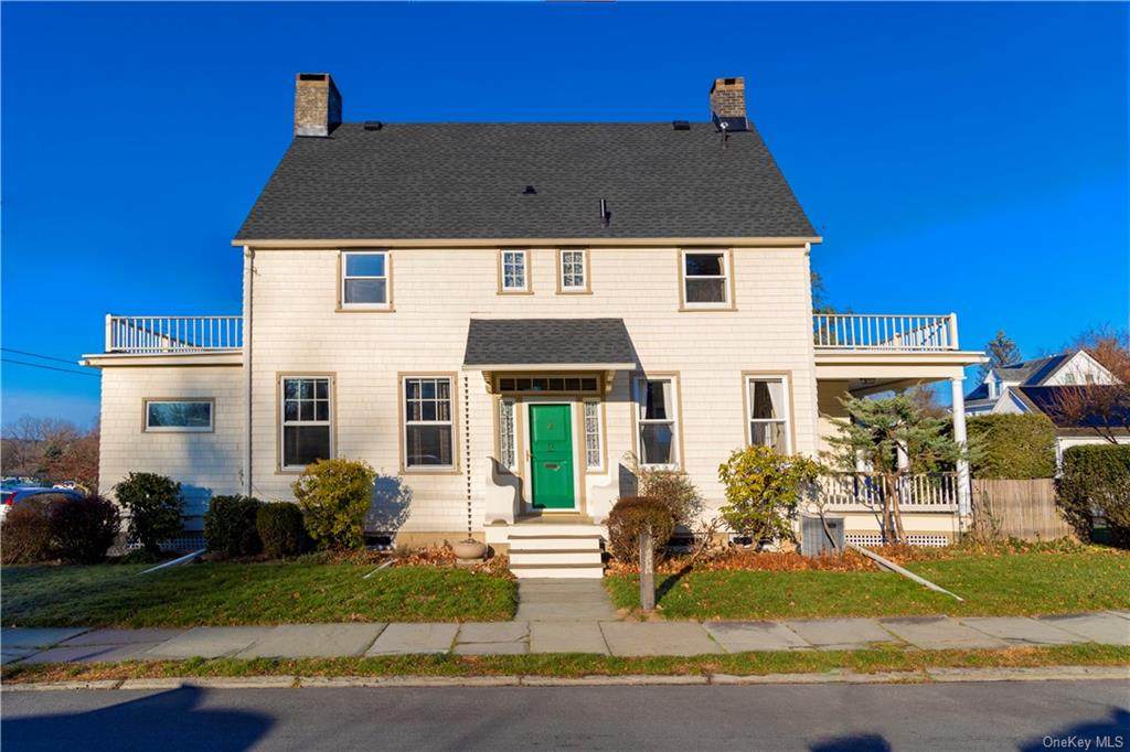2 Watkins Avenue - Photo 1