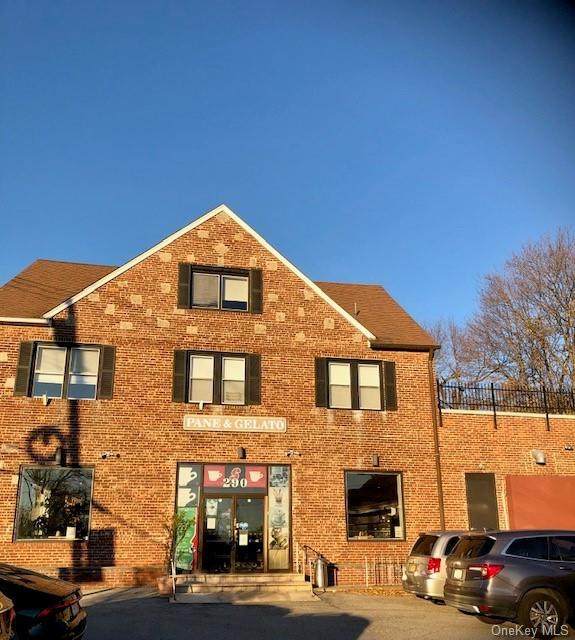 290 White Plains Road - Photo 1