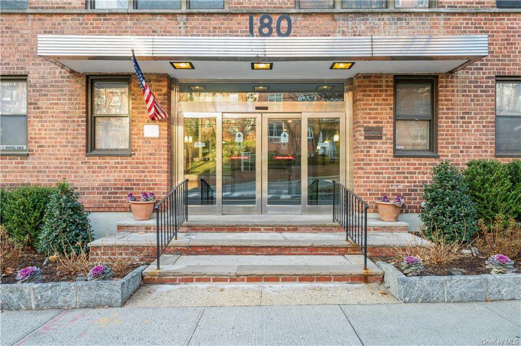 180 Hartsdale Avenue - Photo 1