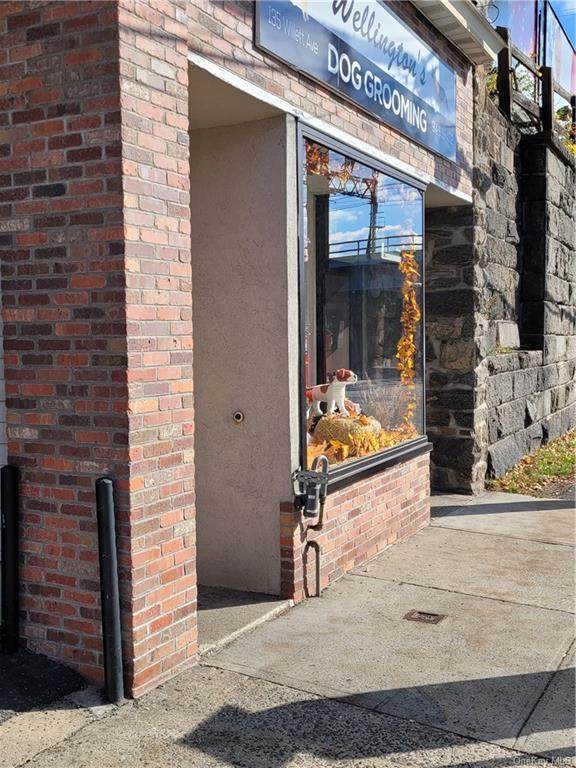 135 Willett Avenue - Photo 1