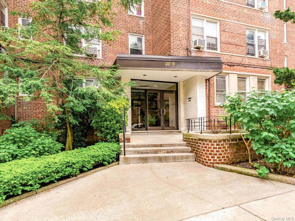 3210 Arlington Avenue - Photo 1