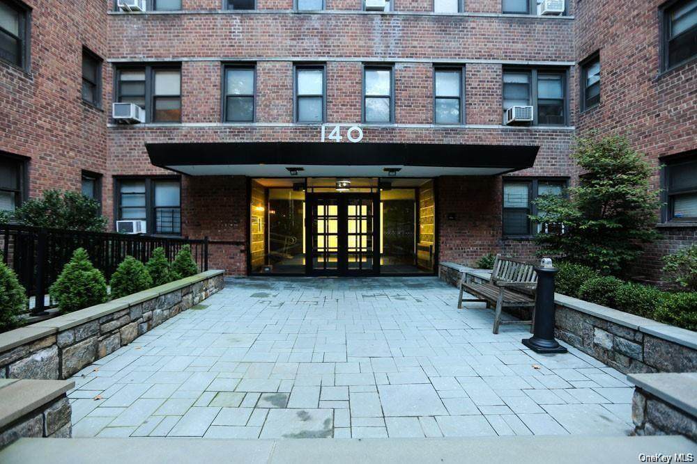 140 Hartsdale Avenue - Photo 1