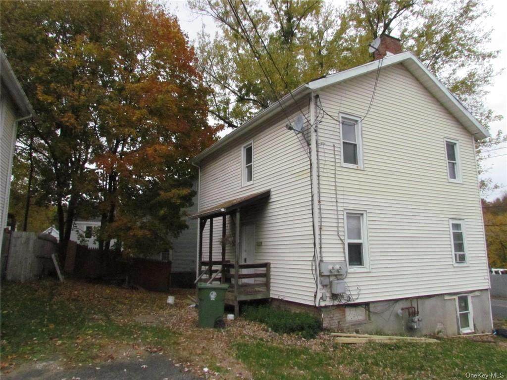 57 Monhagen Avenue - Photo 1