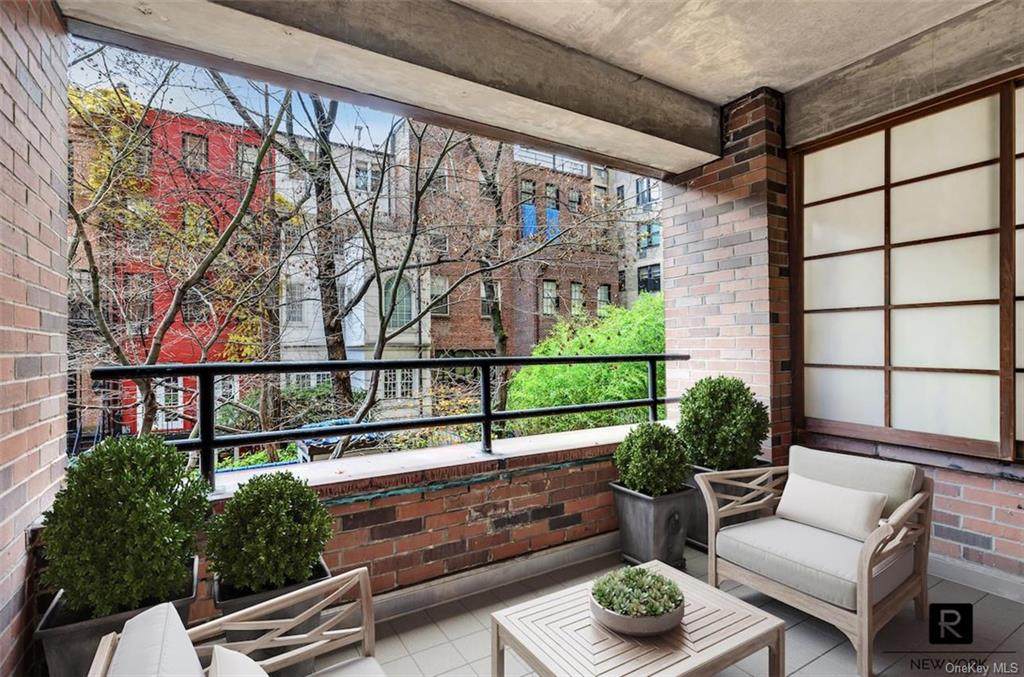 124 E 79th Street - Photo 1