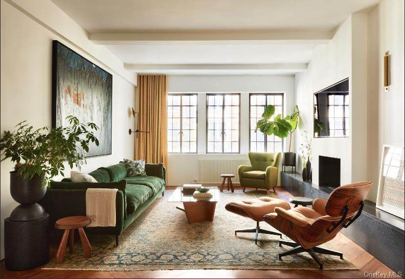 210 W 78th Street - Photo 1