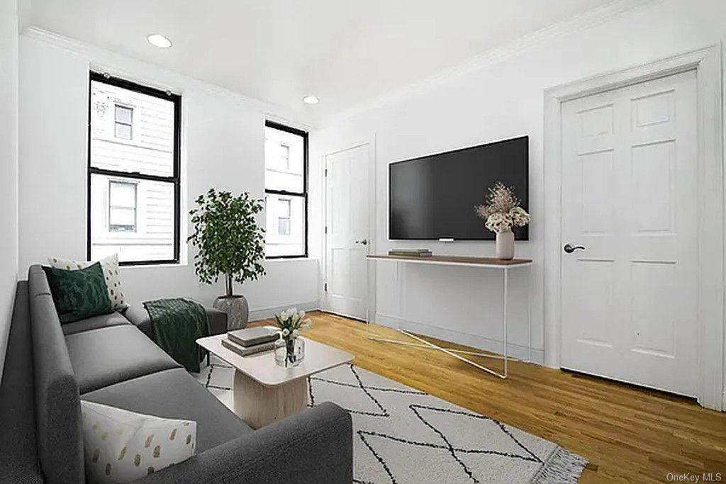 243 E 18th Street - Photo 1