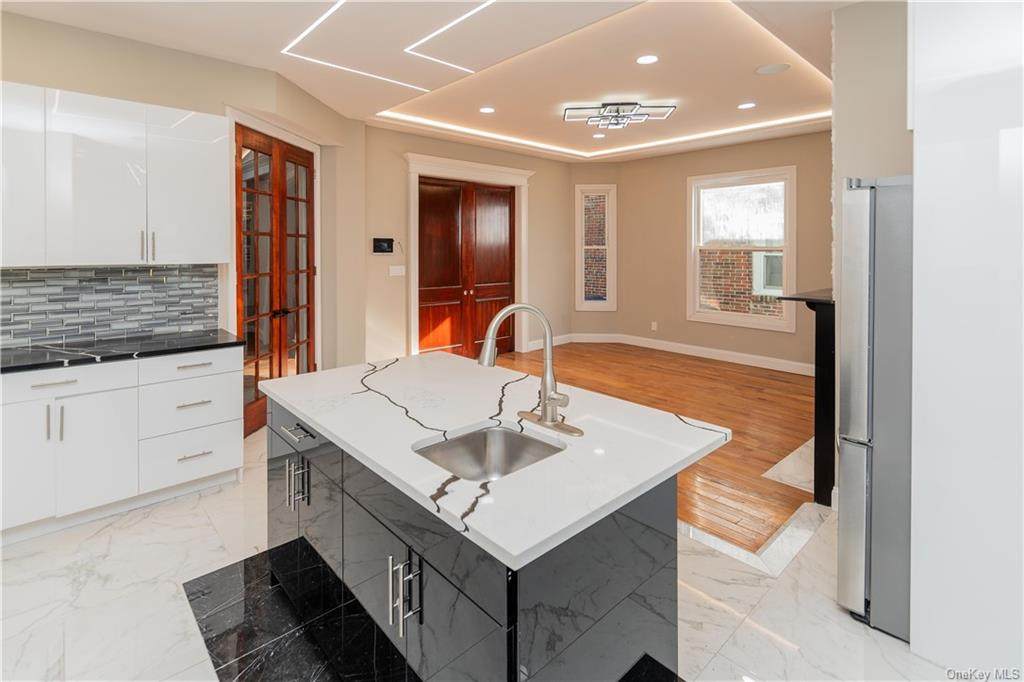 240 10th Avenue - Photo 1