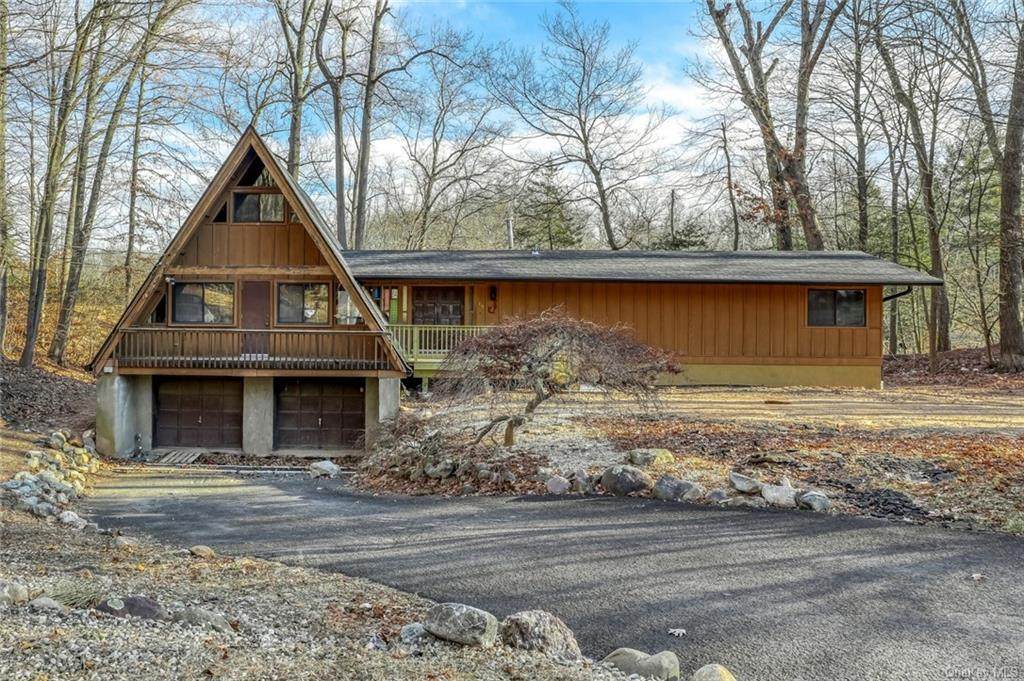 19 White Birch Drive - Photo 1