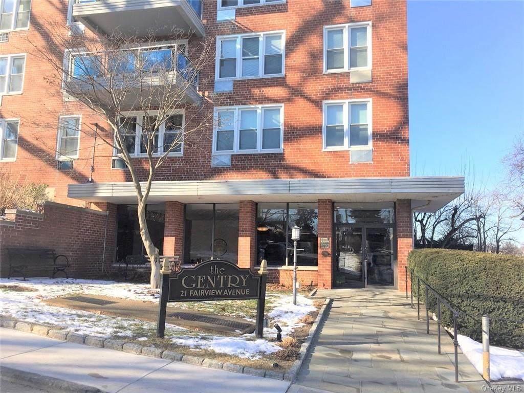 14 Westview Avenue - Photo 1