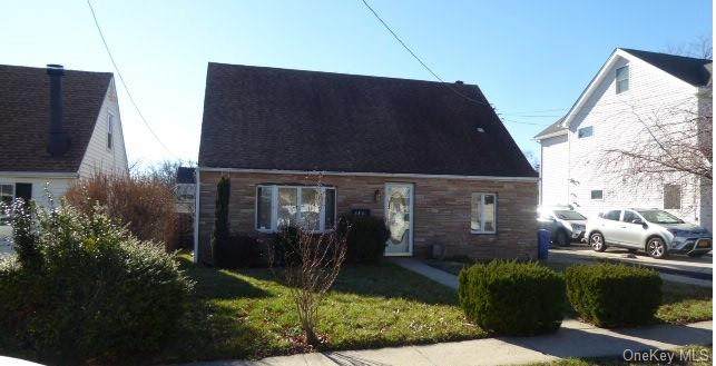 130 Winchester Avenue - Photo 1