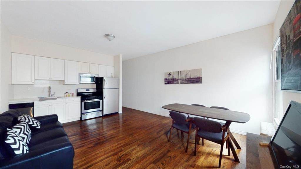 739 Ninth Avenue - Photo 1