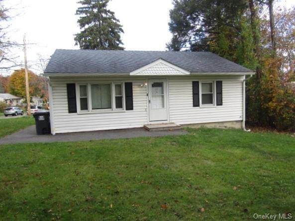 40 Stewart Avenue - Photo 1