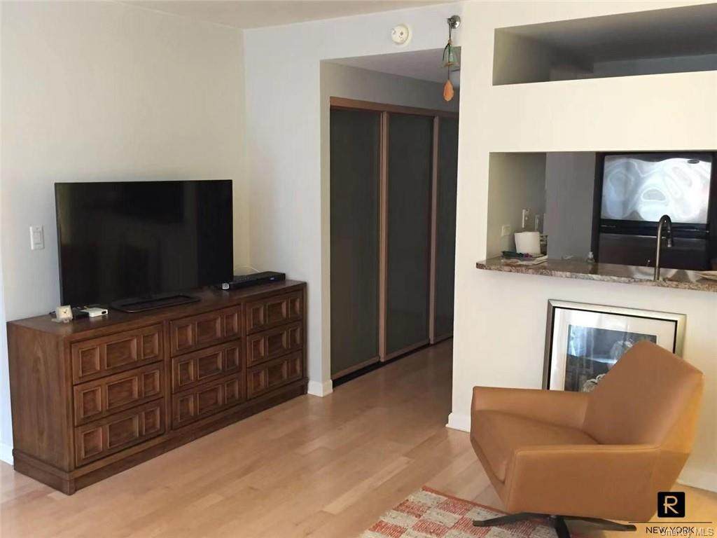 520 W 23rd Street - Photo 1