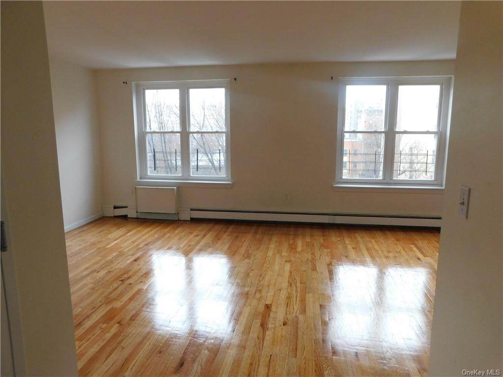762 Elton Avenue - Photo 1