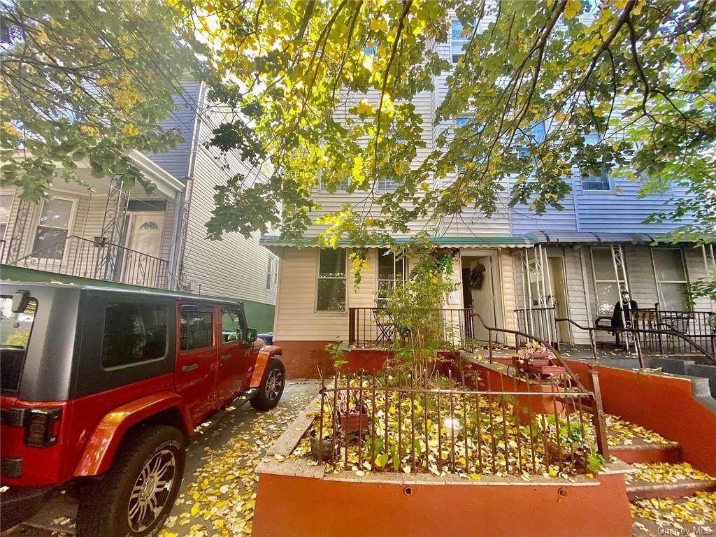 648 221 Street - Photo 1