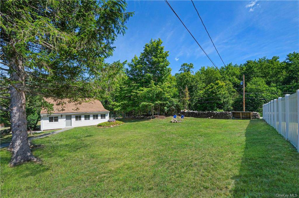 533 Oscawana Lake Road - Photo 1