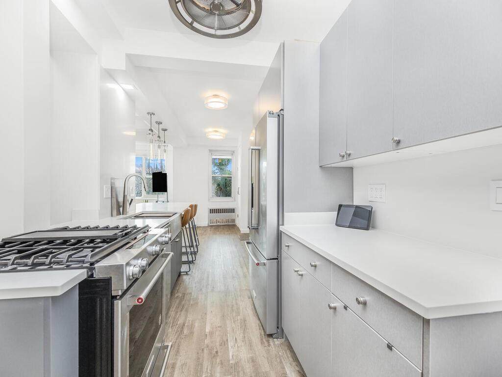2465 Palisade Avenue - Photo 1