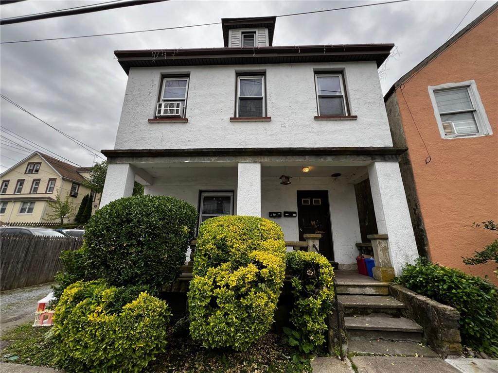 192 Grand Street - Photo 1