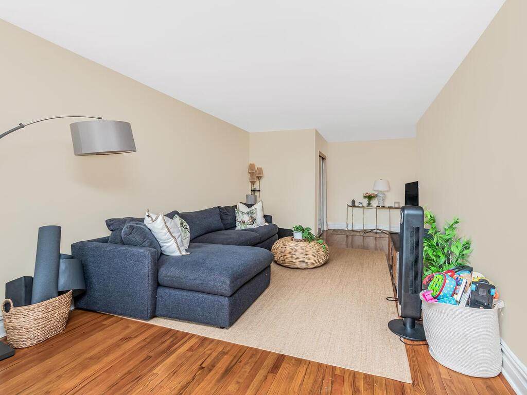 3201 Grand Concourse - Photo 1