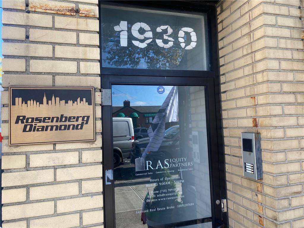 1928 Williamsbridge Road - Photo 1