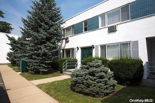 40 Broadway - Photo 1