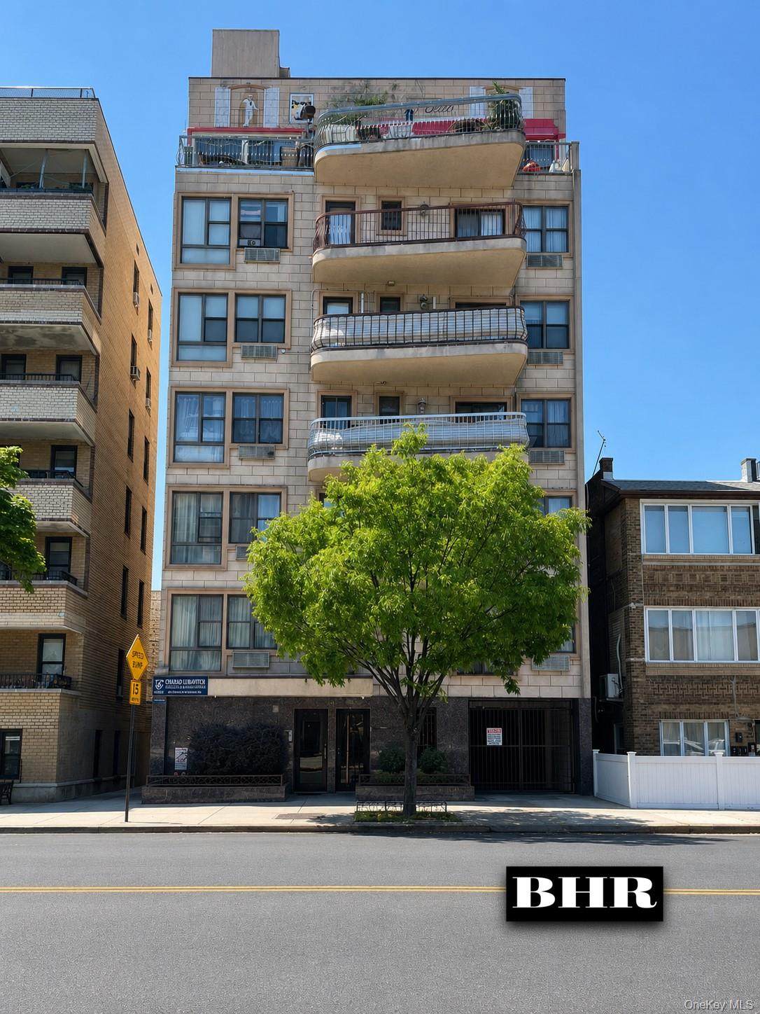 134 End Avenue - Photo 1