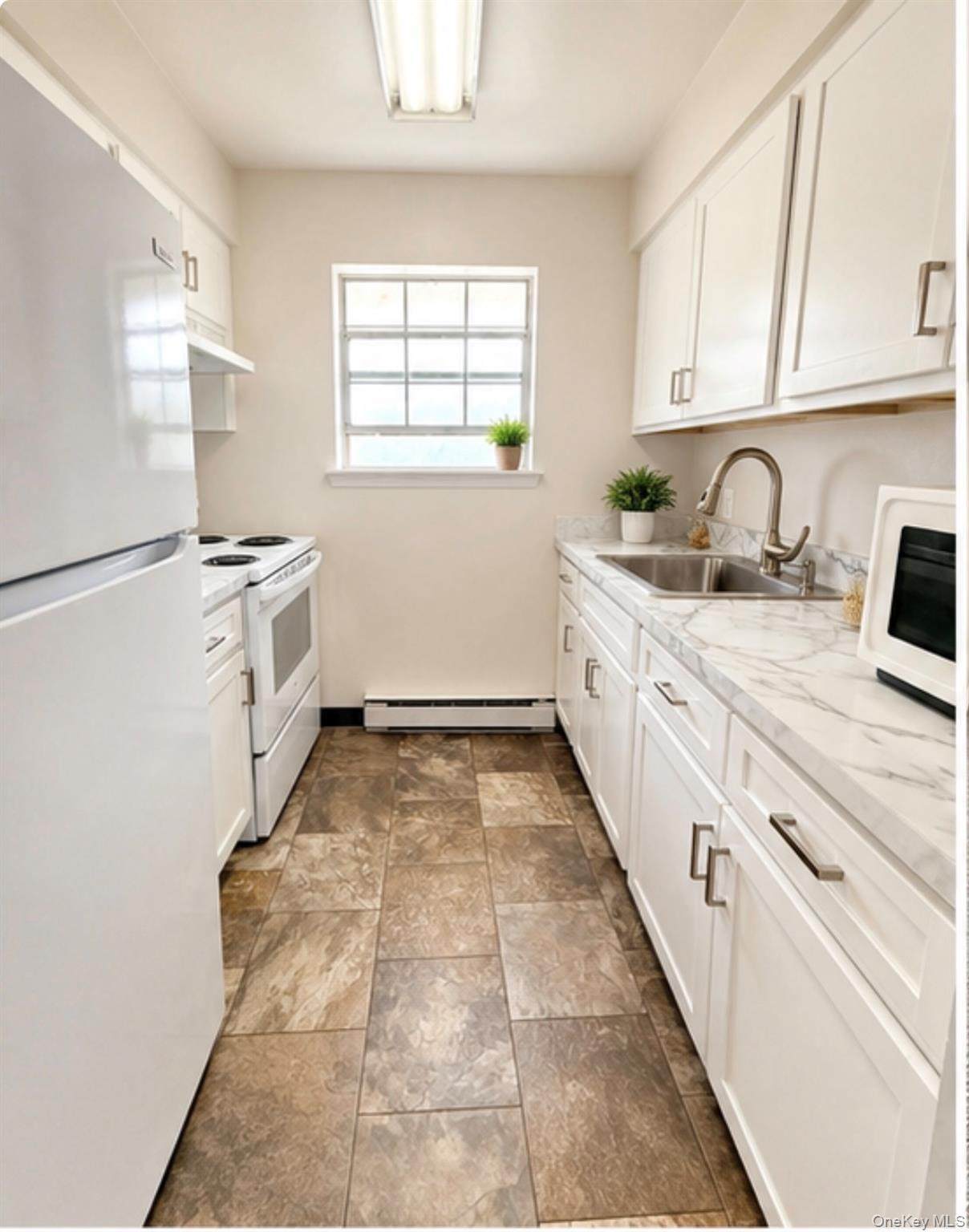 33 Oak Street - Photo 1