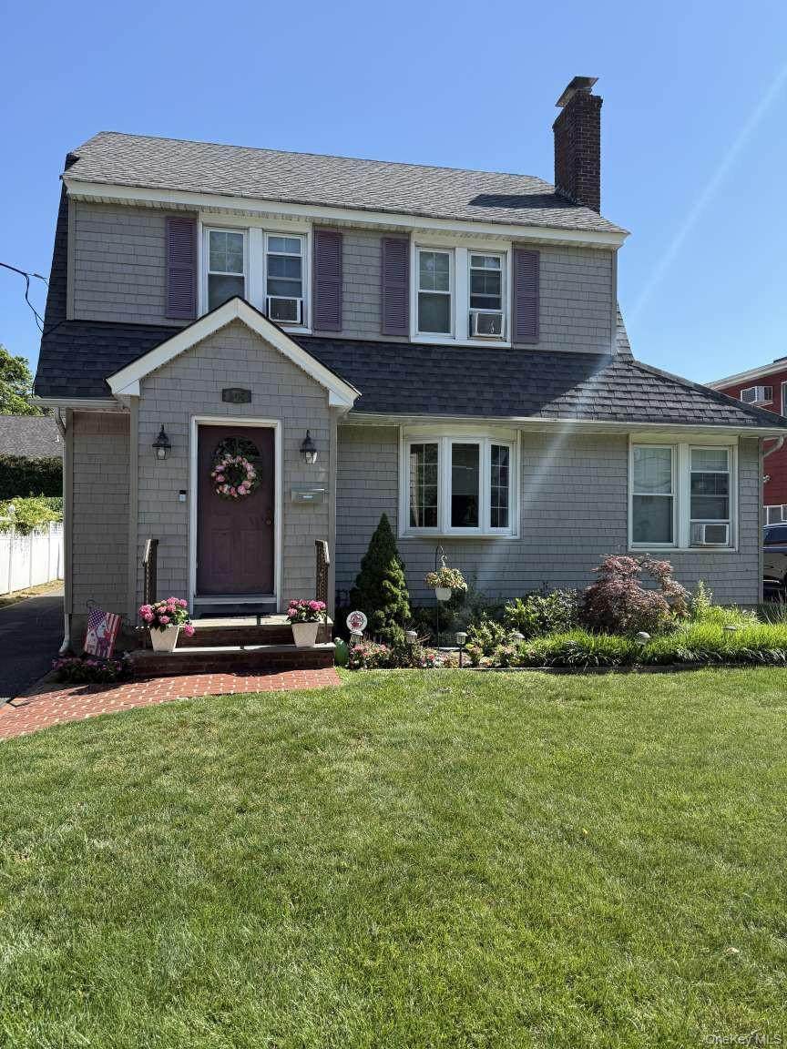 145 Raymond Street - Photo 1