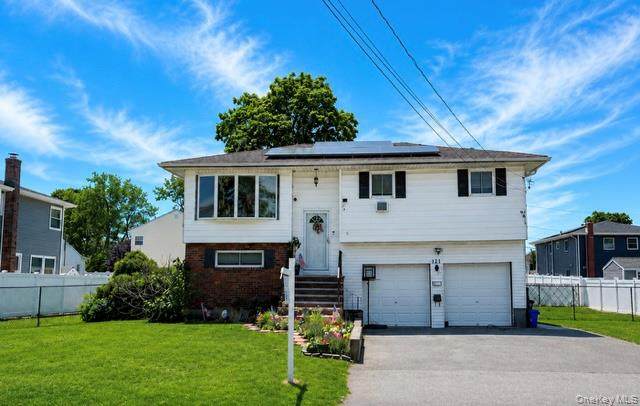 121 Lake Drive - Photo 1