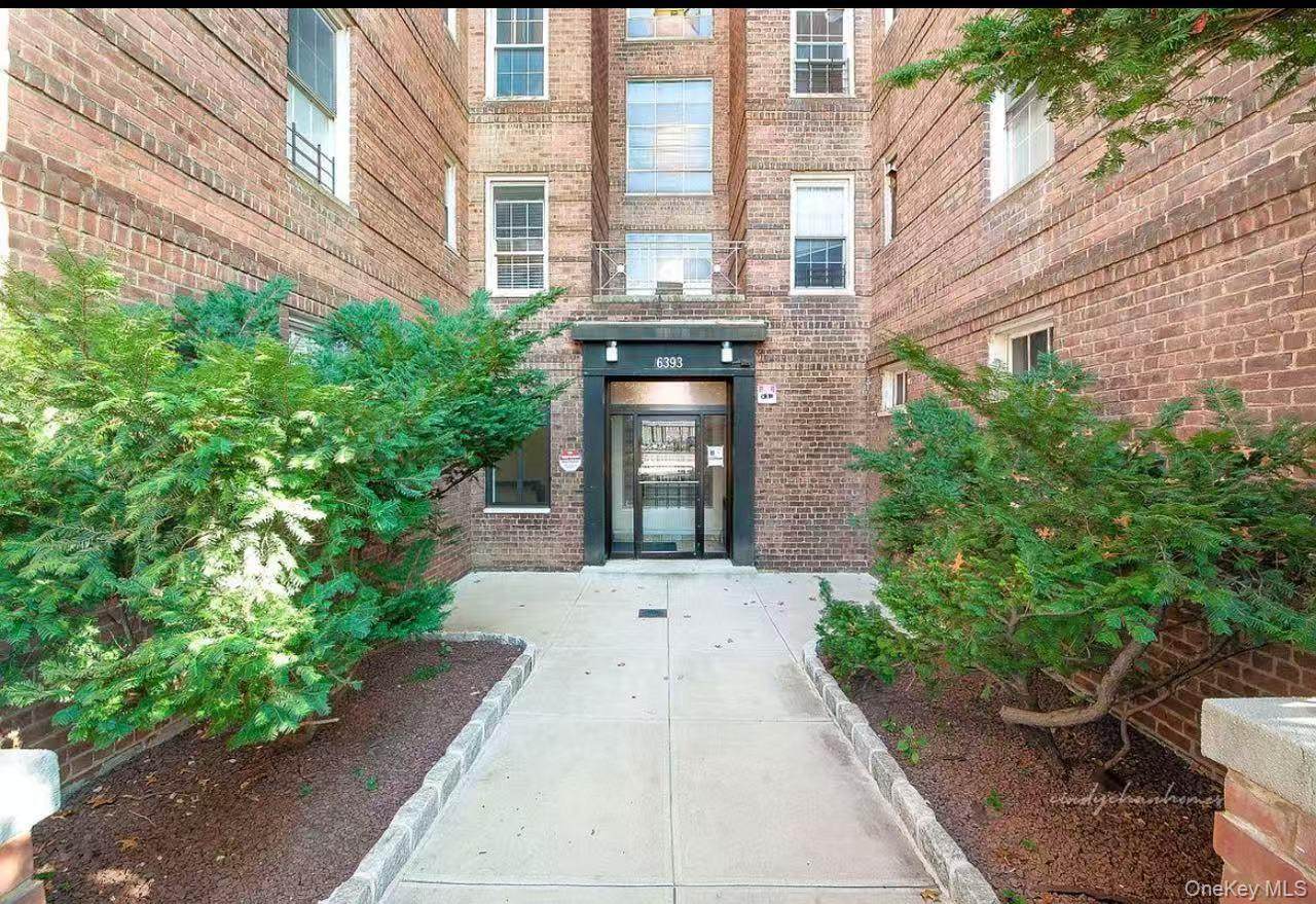 63-93 Woodhaven Blvd - Photo 1