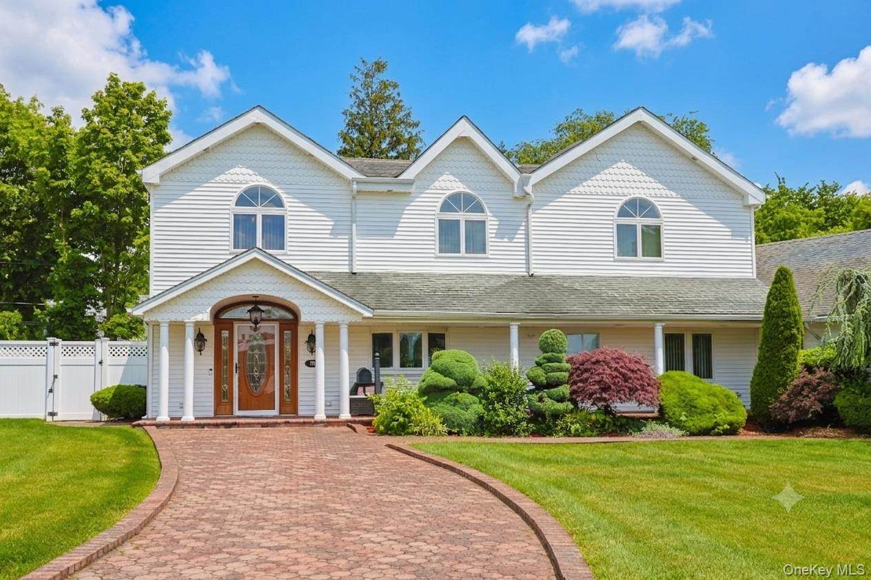 79 Constellation Road - Photo 1