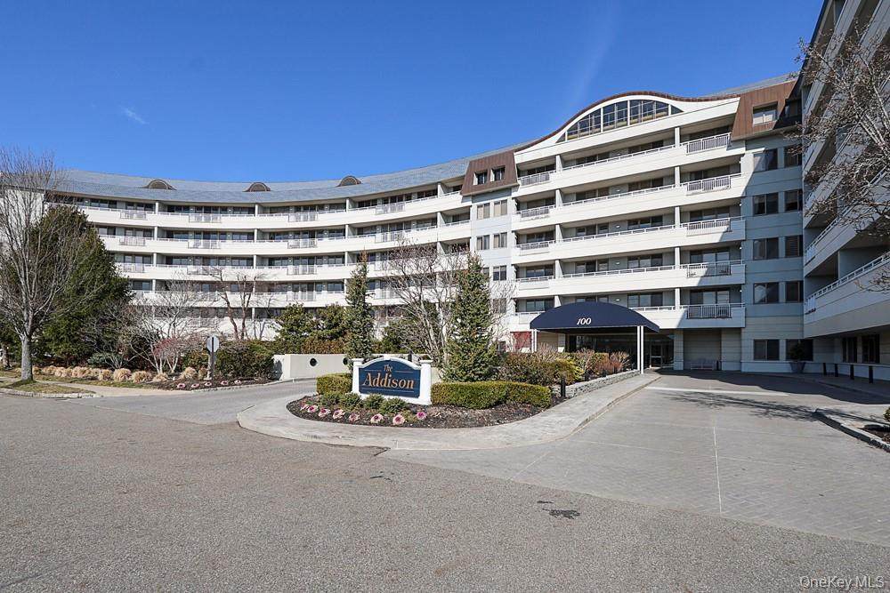 100 Harborview Drive - Photo 1