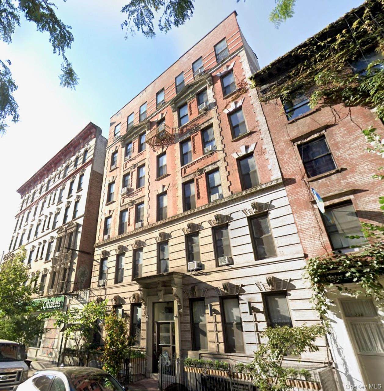 240 9th Street - Photo 1