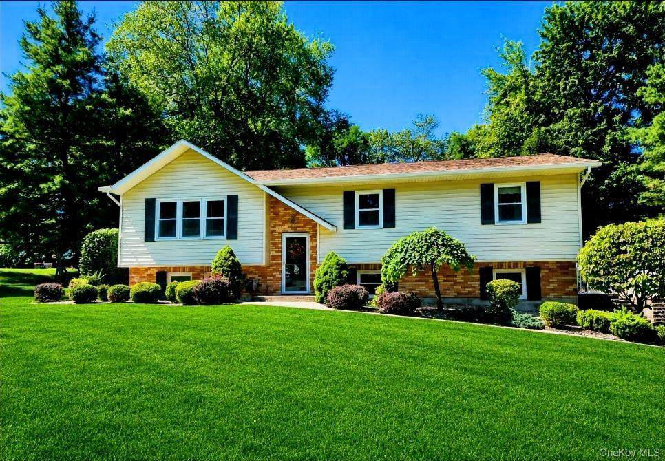 4 Tanglewood Lane - Photo 1