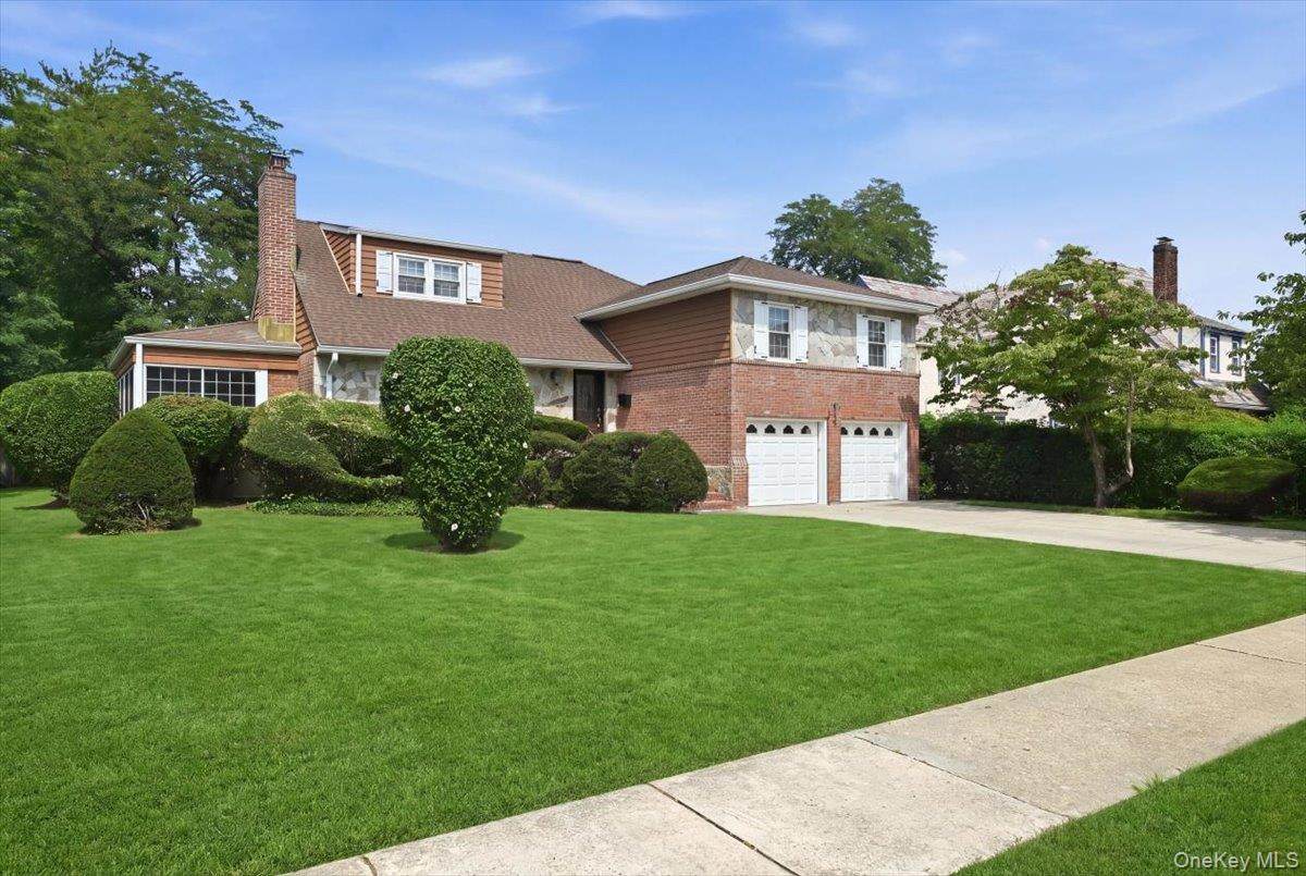288 Brower Avenue - Photo 1