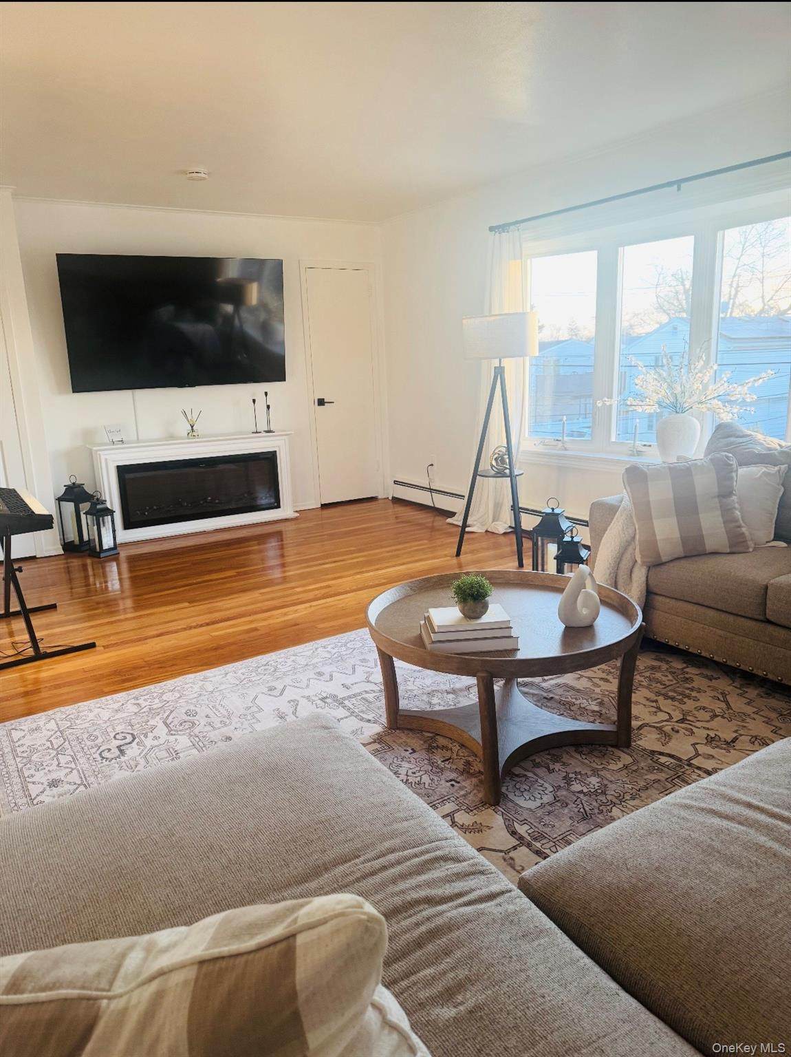 472 Kirkman Avenue - Photo 1