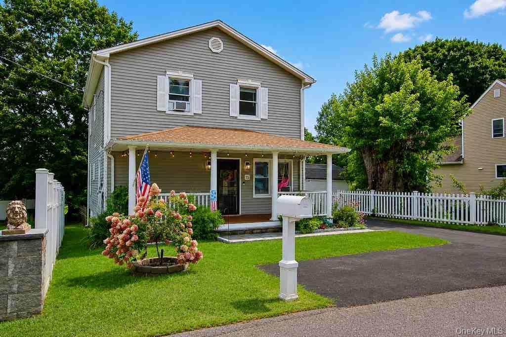 15 Roslyn Road - Photo 1
