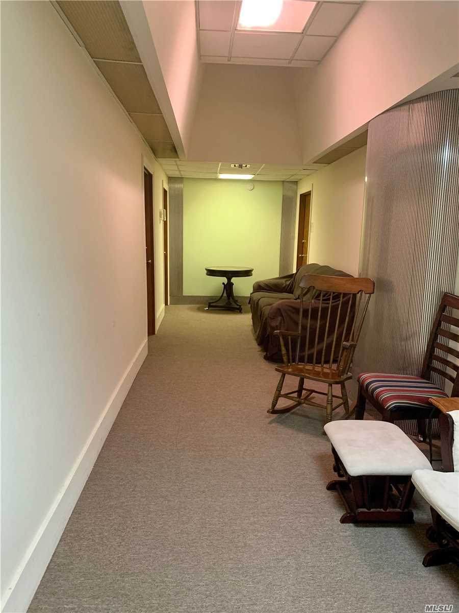 3-5 Audrey Avenue - Photo 1