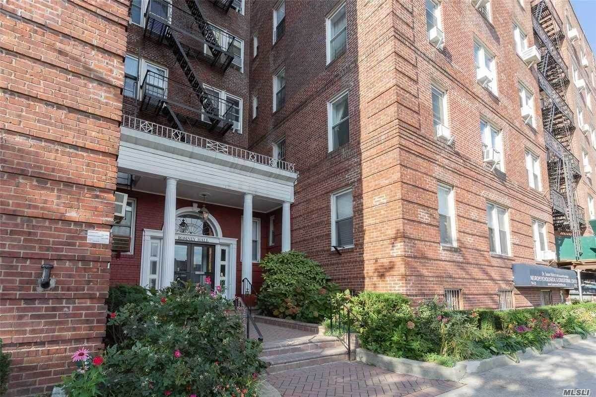 114-20 Queens Boulevard - Photo 1