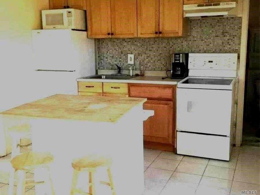 14 Kenneth Avenue - Photo 1