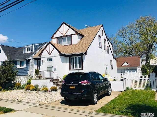 695 Lincoln Street - Photo 1