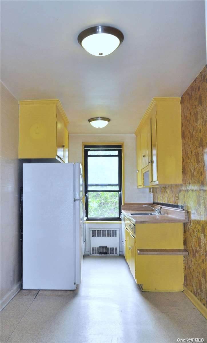 83-20 98 Street - Photo 1