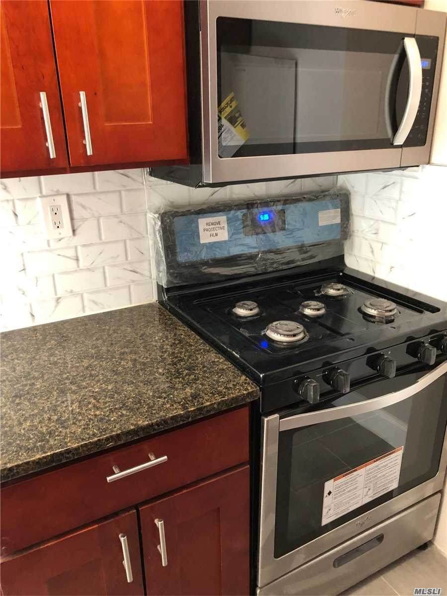 41-10 97 Place - Photo 1